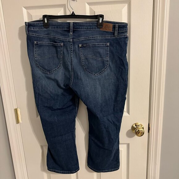 Lee's Capri Jeans - Picture 2 of 5